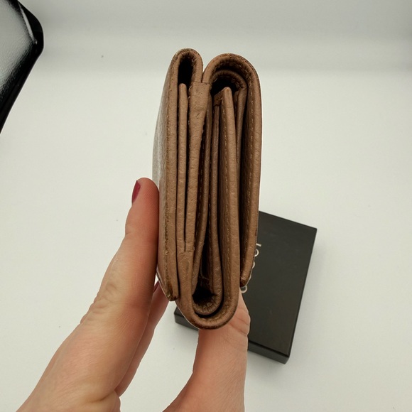 Gucci Brown Leather Wallet - Picture 2 of 10